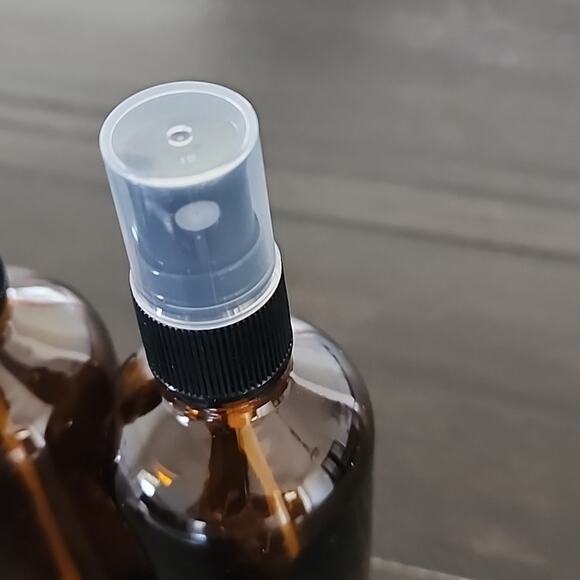 AMBER GLASS Spray Bottles 4 oz Each With Funnel & Extra Spray Nozzles Set of 2 - Picture 5 of 5
